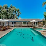 Casa & Casita Verde