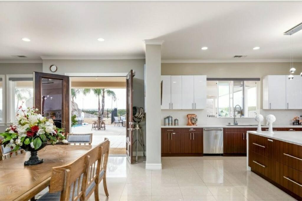 Holiday home Luxurious Mansion In Wine Country *