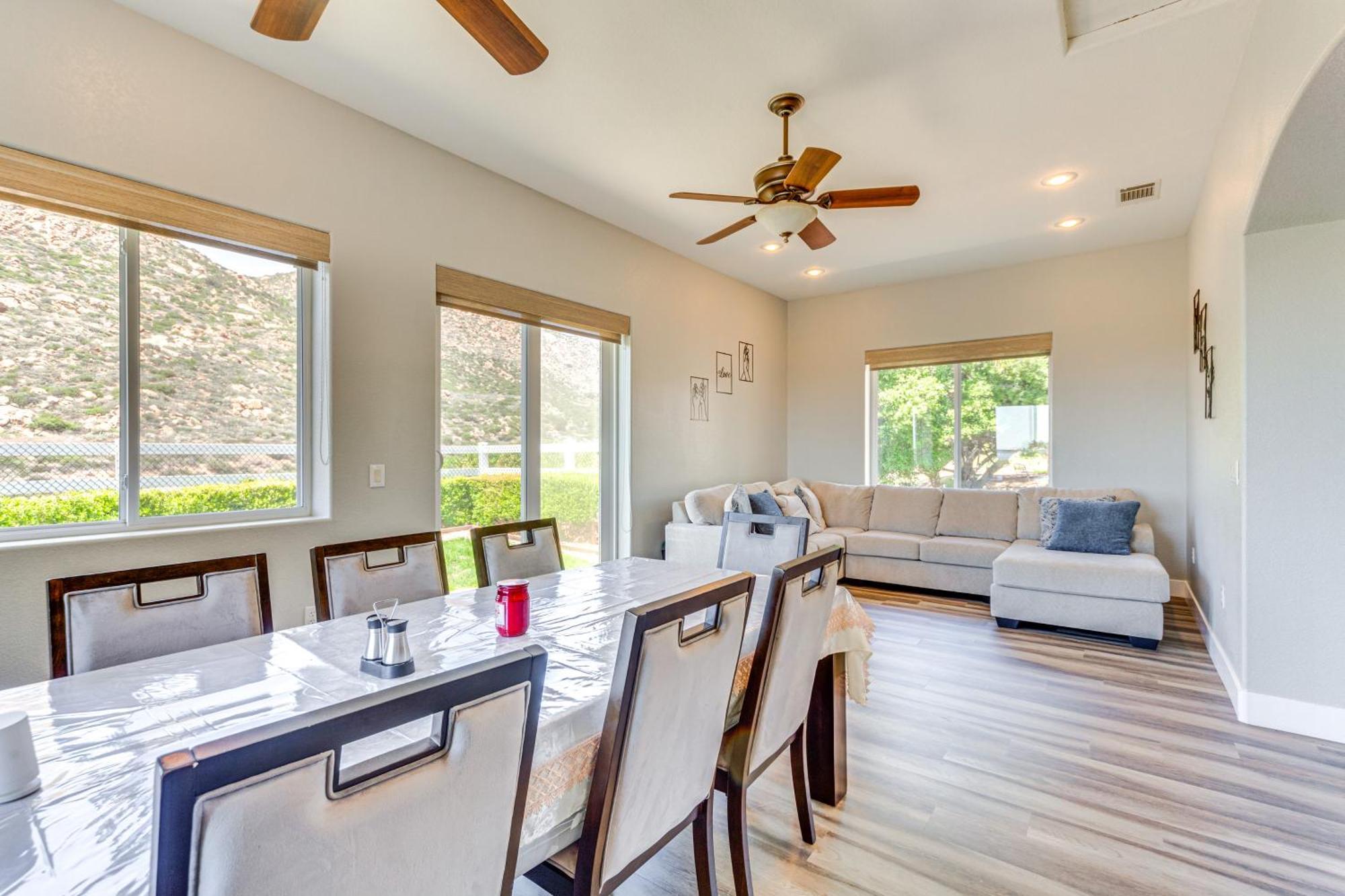 Holiday home Family Hideaway With Hillside Views In Temecula! *