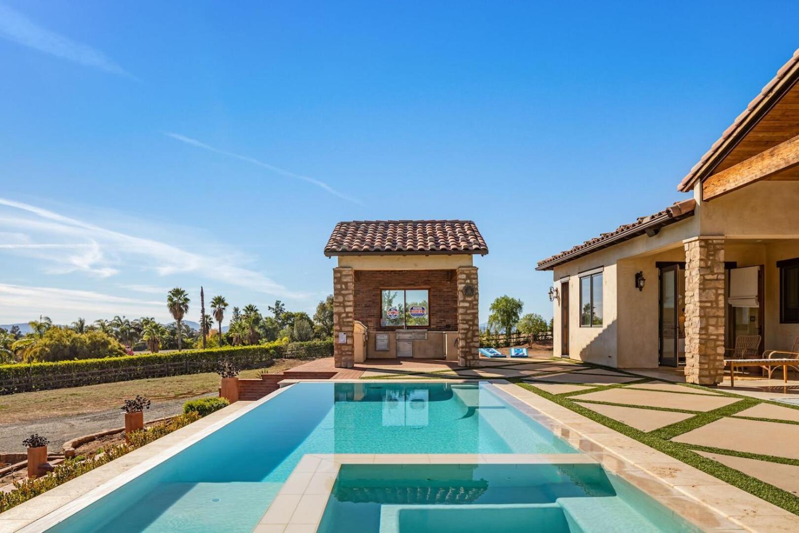 Holiday home De La Sky Ranch Sprawling Tuscan In Wine Country *