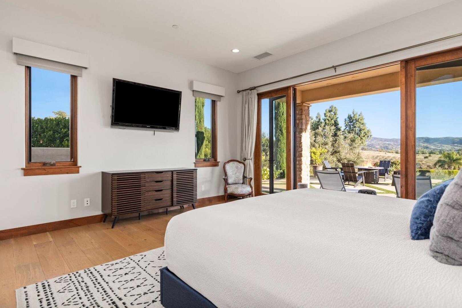 De La Sky Ranch Sprawling Tuscan In Wine Country *